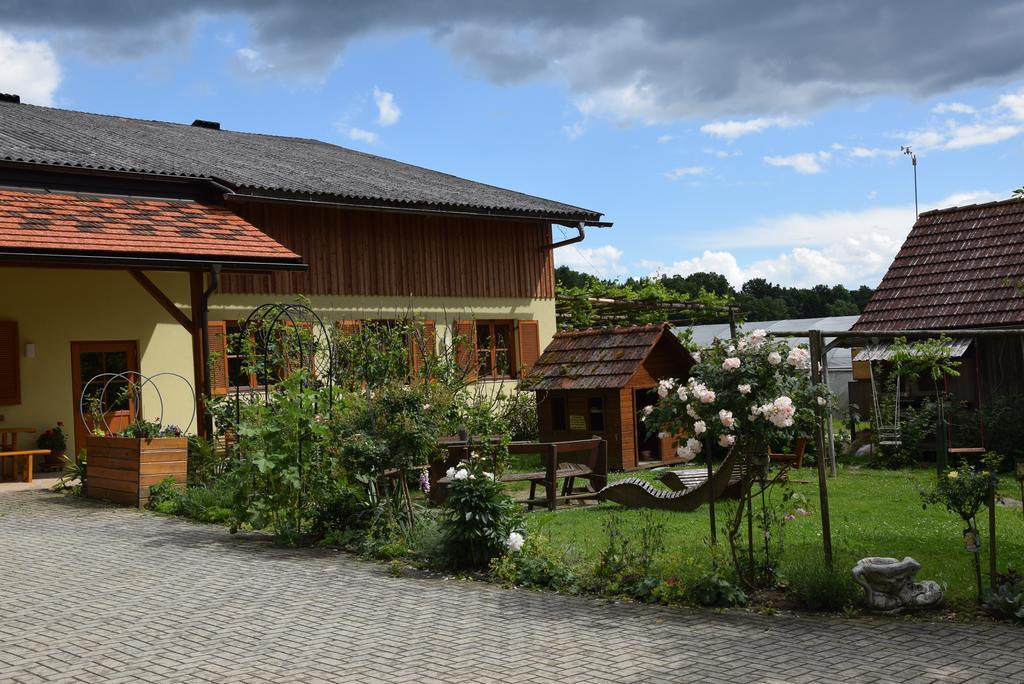 Bauernhof Flucher-Plaschg Straden Bagian luar foto